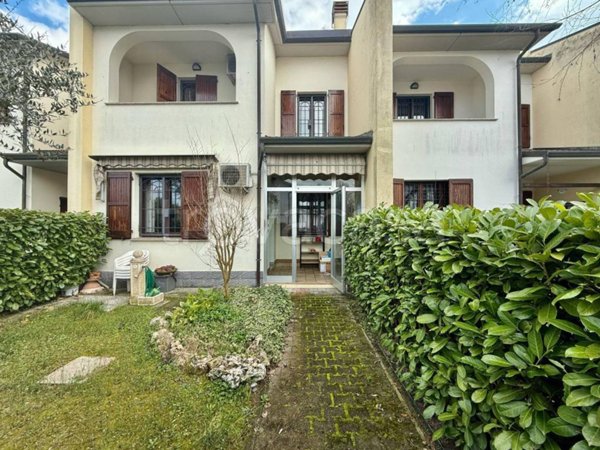 casa indipendente in vendita a San Pietro in Casale