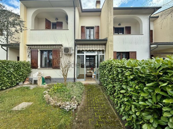 casa indipendente in vendita a San Pietro in Casale