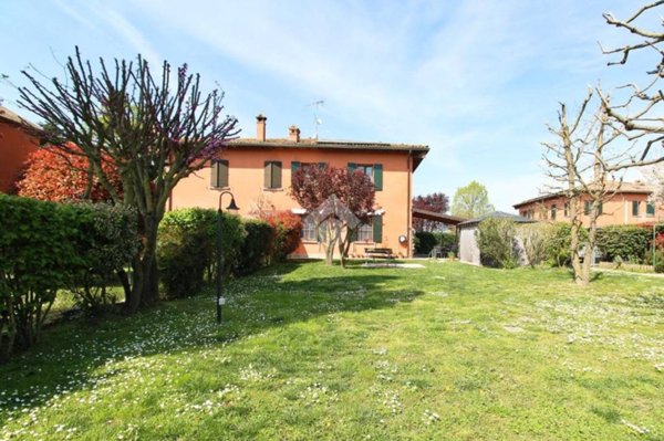 casa indipendente in vendita a San Pietro in Casale in zona Maccaretolo