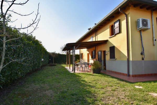 casa indipendente in vendita a San Pietro in Casale