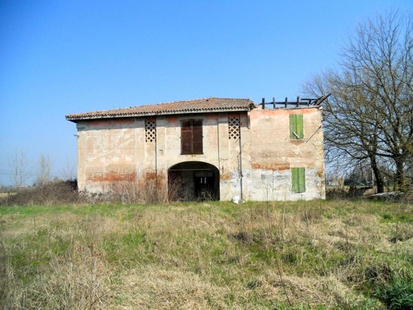 casa indipendente in vendita a San Pietro in Casale