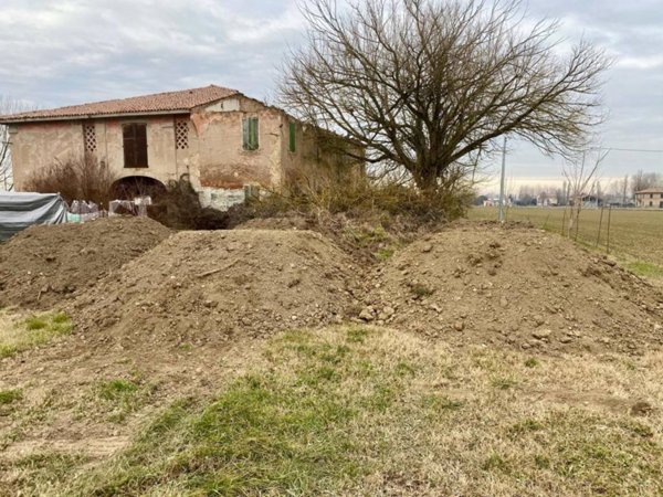 casa indipendente in vendita a San Pietro in Casale