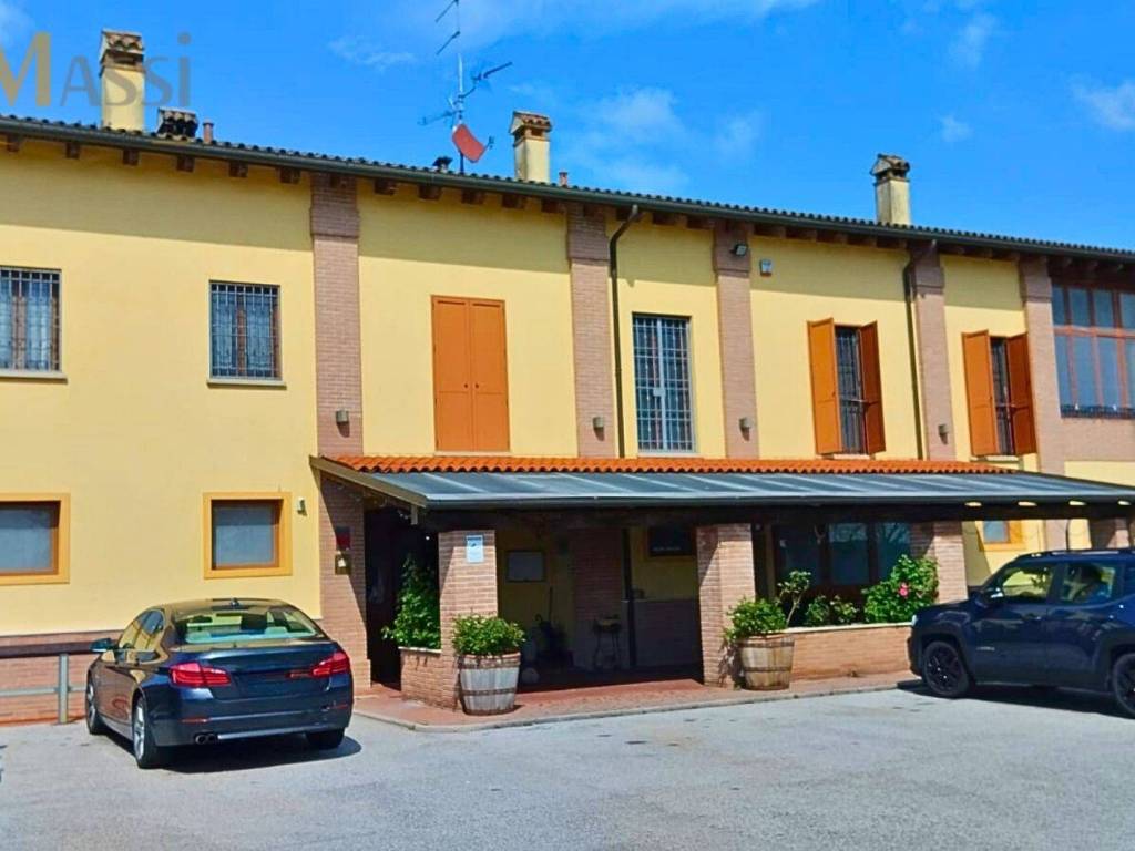 casa indipendente in vendita a San Pietro in Casale