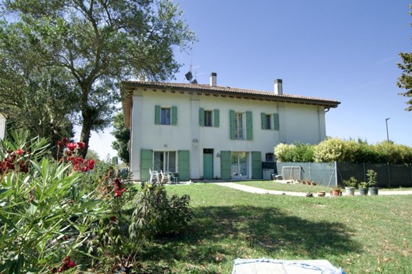 casa indipendente in vendita a San Pietro in Casale