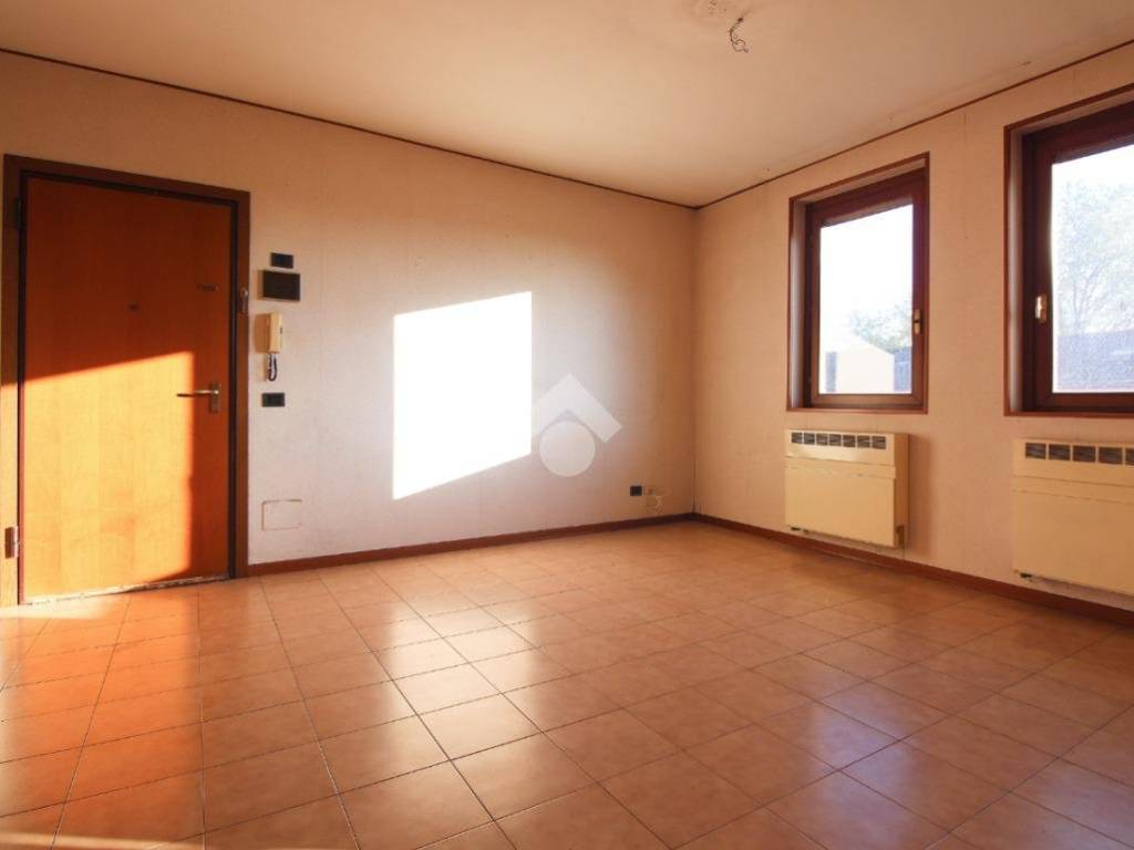 appartamento in vendita a San Pietro in Casale in zona Maccaretolo