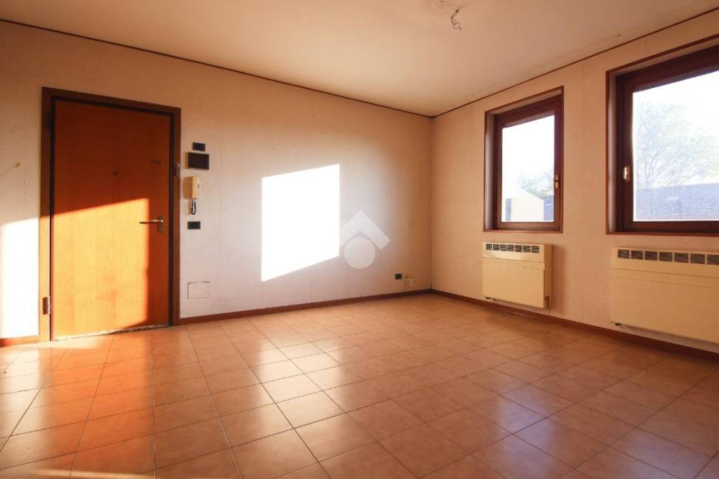 appartamento in vendita a San Pietro in Casale in zona Maccaretolo