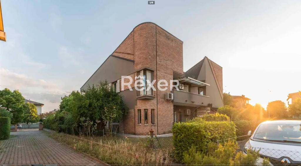 casa indipendente in vendita a San Pietro in Casale