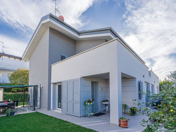 casa indipendente in vendita a San Pietro in Casale