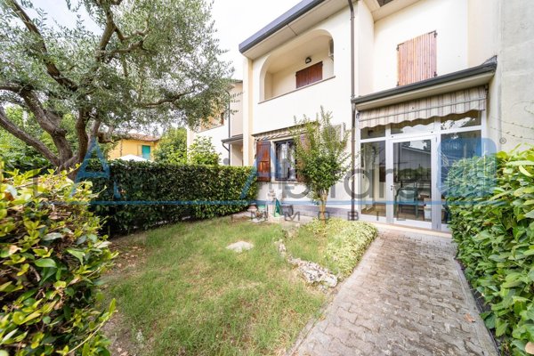 casa indipendente in vendita a San Pietro in Casale in zona Gavaseto