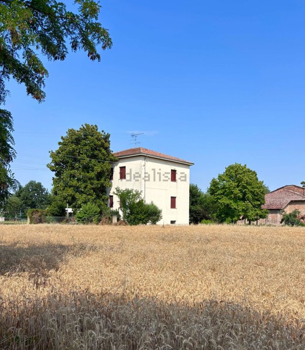 casa indipendente in vendita a San Pietro in Casale in zona Poggetto