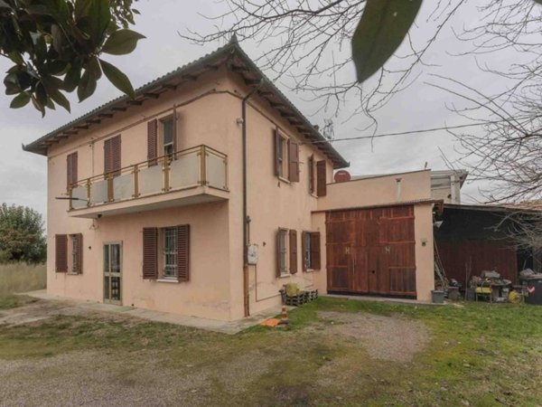 casa indipendente in vendita a San Pietro in Casale