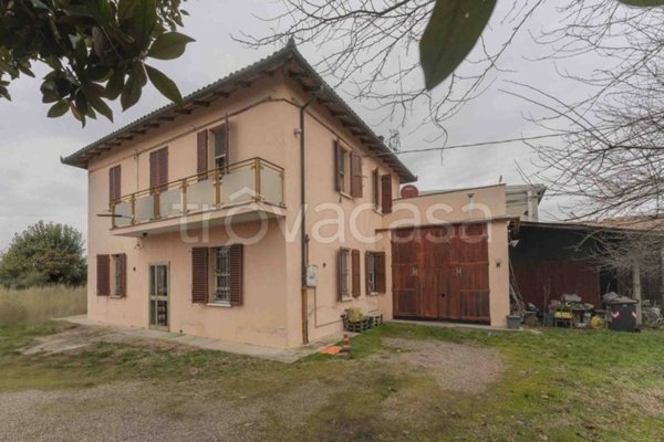 casa indipendente in vendita a San Pietro in Casale