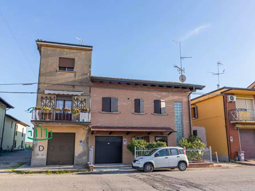 appartamento in vendita a San Pietro in Casale in zona Poggetto
