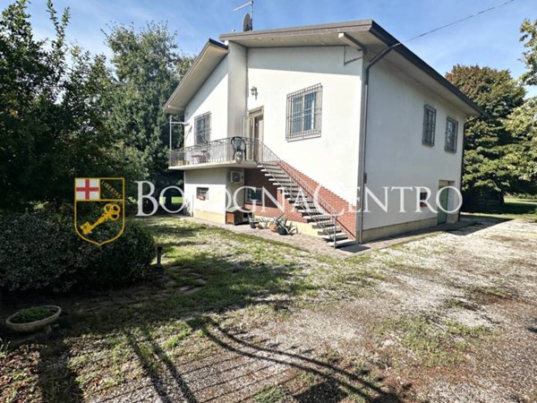 casa indipendente in vendita a San Pietro in Casale