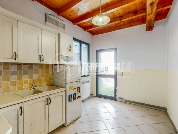 casa indipendente in vendita a San Pietro in Casale in zona Poggetto