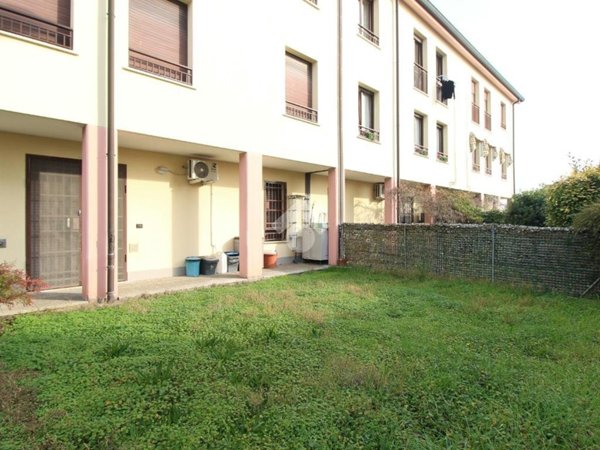 appartamento in vendita a San Pietro in Casale in zona Rubizzano