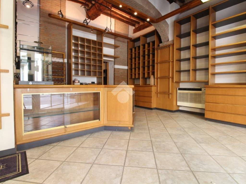 casale in vendita a San Pietro in Casale