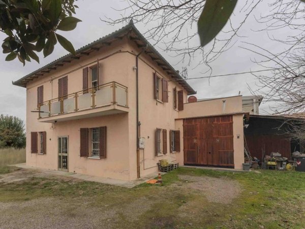 casa indipendente in vendita a San Pietro in Casale