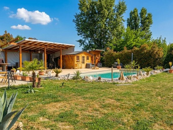 casa indipendente in vendita a San Pietro in Casale in zona Asia