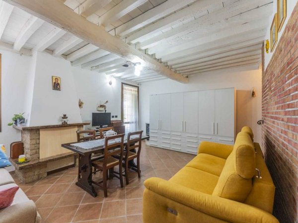 casa indipendente in vendita a San Pietro in Casale in zona Poggetto
