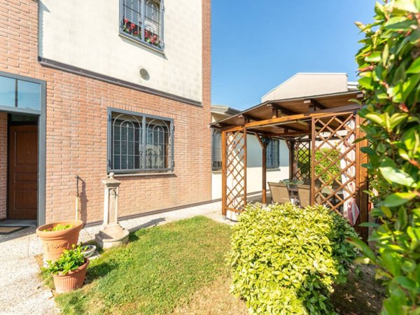 appartamento in vendita a San Pietro in Casale in zona Rubizzano