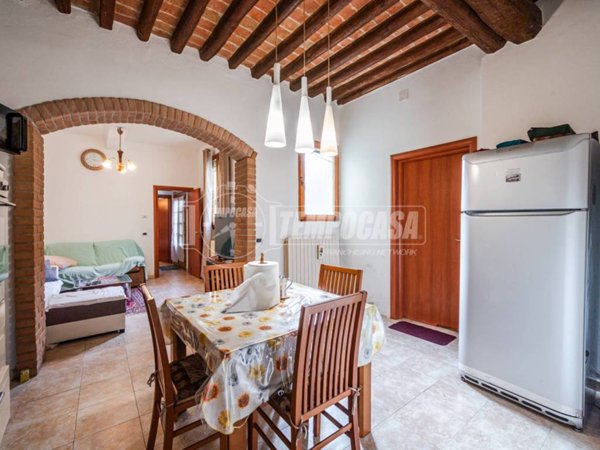 casa indipendente in vendita a San Pietro in Casale in zona Rubizzano