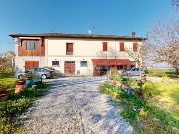 casa indipendente in vendita a Sant'Agata Bolognese