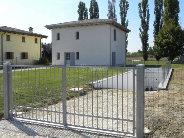 casa indipendente in vendita a Sant'Agata Bolognese