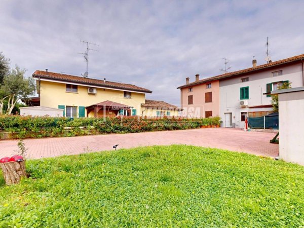 casa indipendente in vendita a Sant'Agata Bolognese