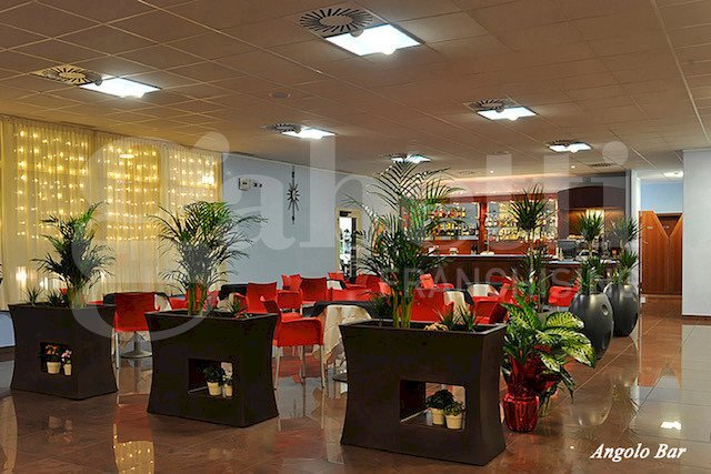 negozio in vendita a Sant'Agata Bolognese