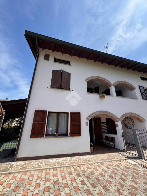 casa semindipendente in vendita a Sant'Agata Bolognese