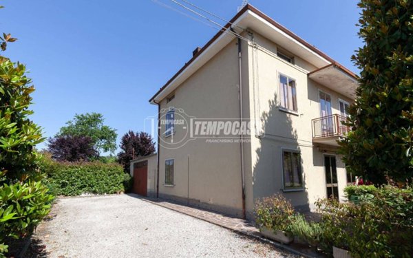 casa indipendente in vendita a Sant'Agata Bolognese