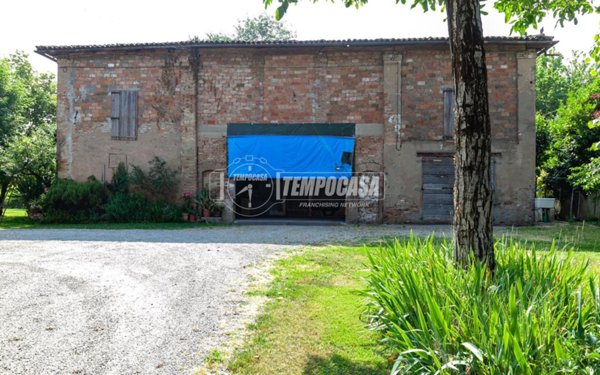 casale in vendita a Sant'Agata Bolognese