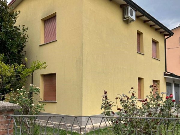 casa indipendente in vendita a Sant'Agata Bolognese