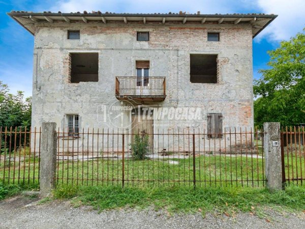 casa indipendente in vendita a Sant'Agata Bolognese in zona Crocetta