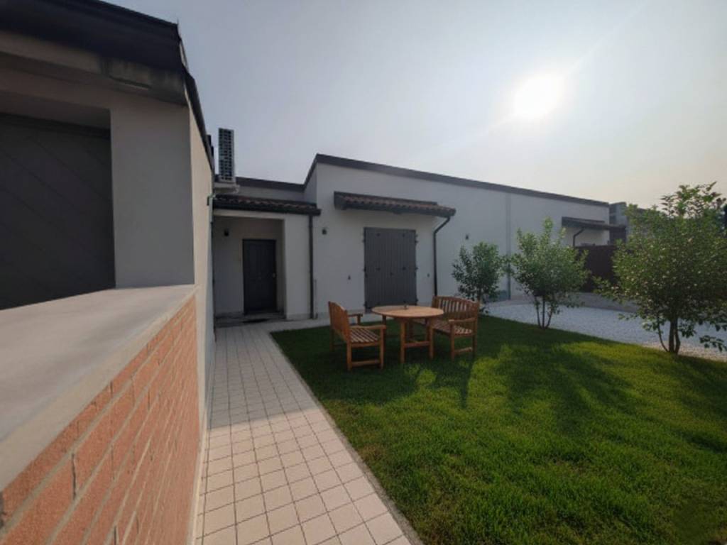 casa indipendente in vendita a Sant'Agata Bolognese