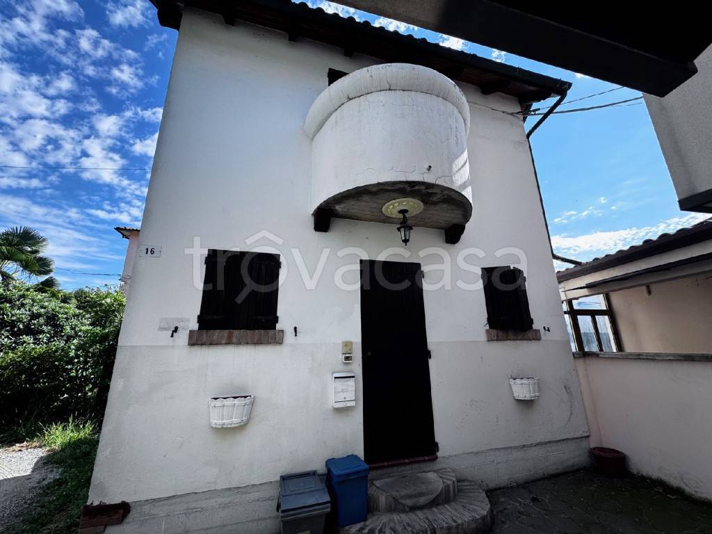 casa indipendente in vendita a Sant'Agata Bolognese