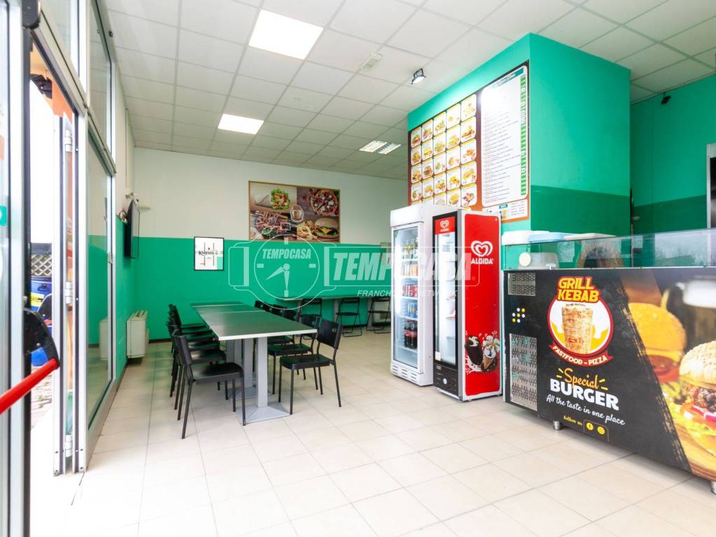 negozio in vendita a Sant'Agata Bolognese