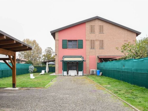 casa indipendente in vendita a Sant'Agata Bolognese