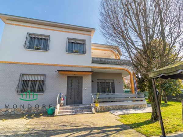 casa indipendente in vendita a Sant'Agata Bolognese