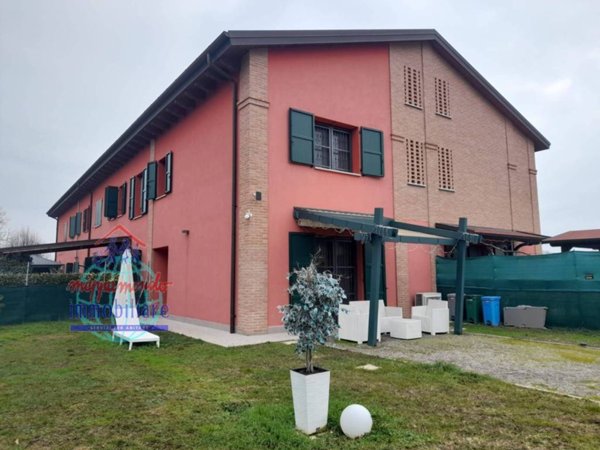 casa indipendente in vendita a Sant'Agata Bolognese