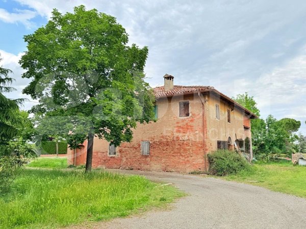 casale in vendita a Sant'Agata Bolognese