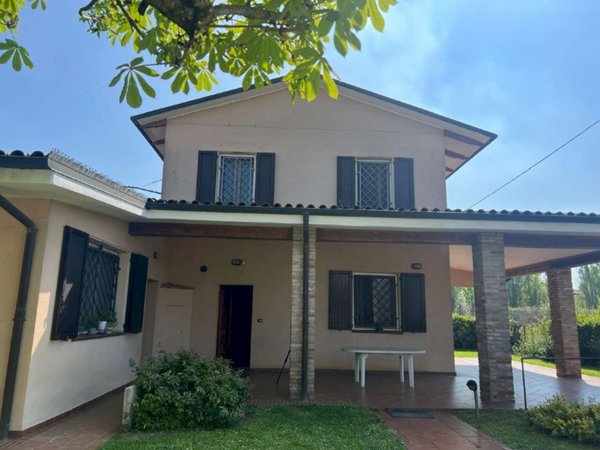 casa indipendente in vendita a Sant'Agata Bolognese