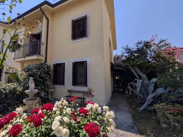 casa indipendente in vendita a Sant'Agata Bolognese