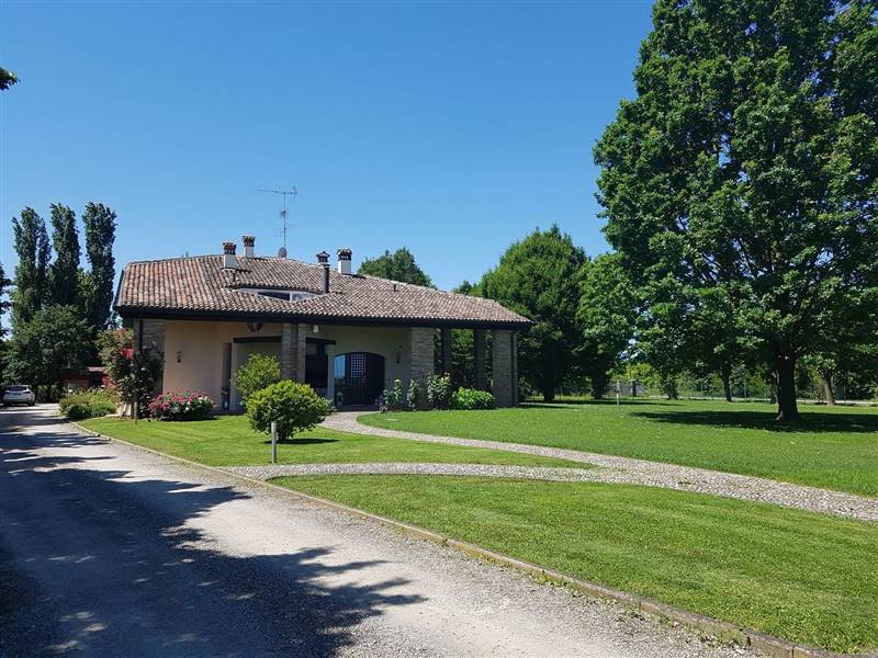 casa indipendente in vendita a Sant'Agata Bolognese