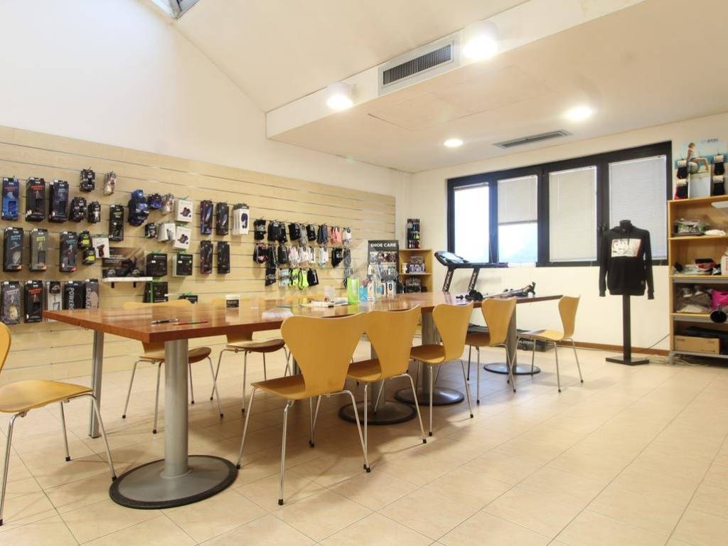 locale commerciale in vendita a Sasso Marconi