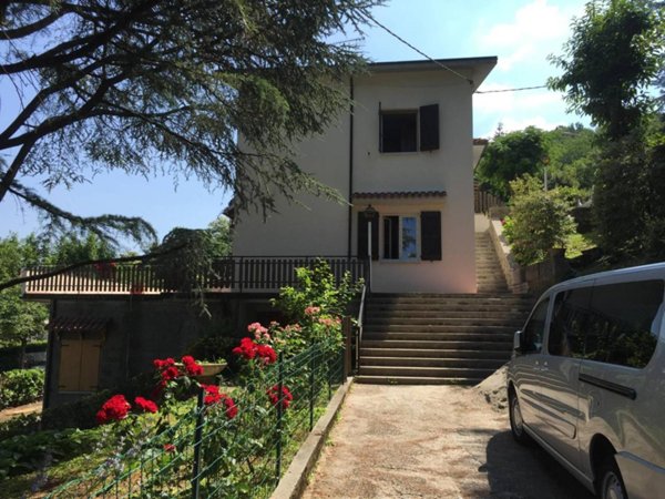 casa indipendente in vendita a Vergato in zona Tolè