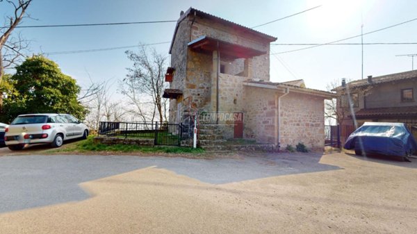 appartamento in vendita a Vergato in zona Castelnuovo