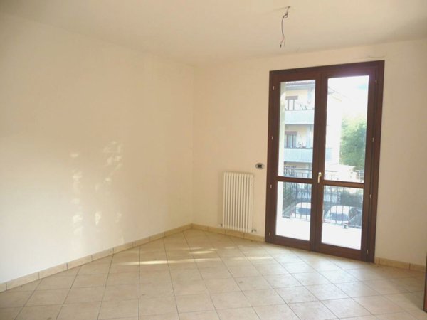 casa semindipendente in vendita a Vergato