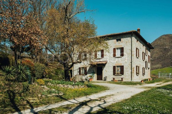 casa indipendente in vendita a Vergato